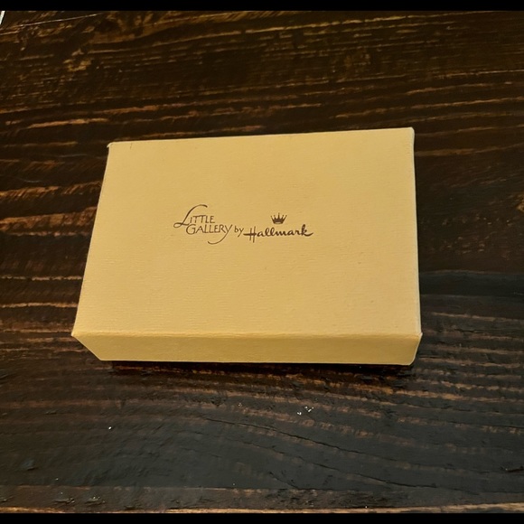 Pewter Pendant by Mary Hamilton - Picture 4 of 7